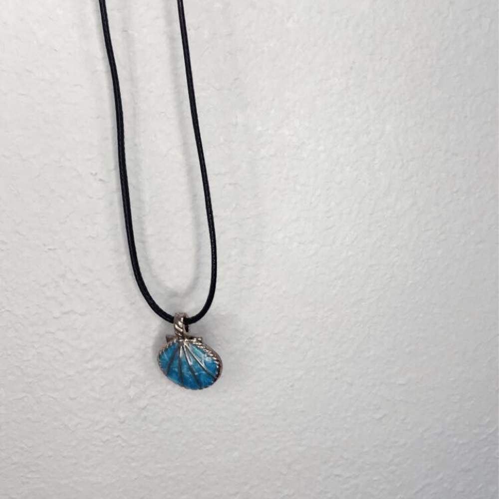 Sea blue shell necklace